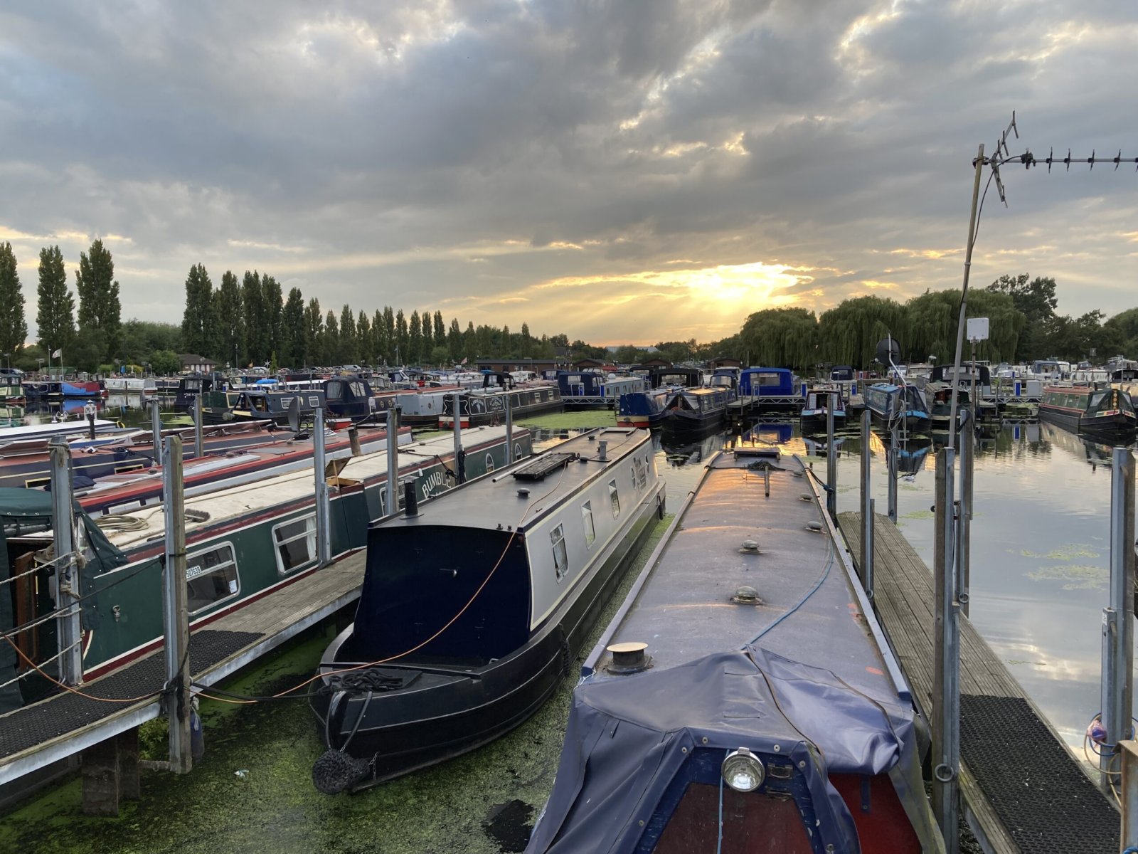 thin-lizzy-narrowboat-sawley-marina-scaled.jpg