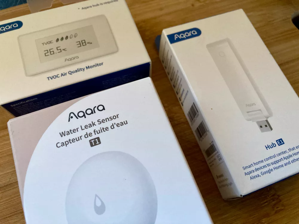 aqara e1 hub, flood sensor and tvoc sensor for narrowboat