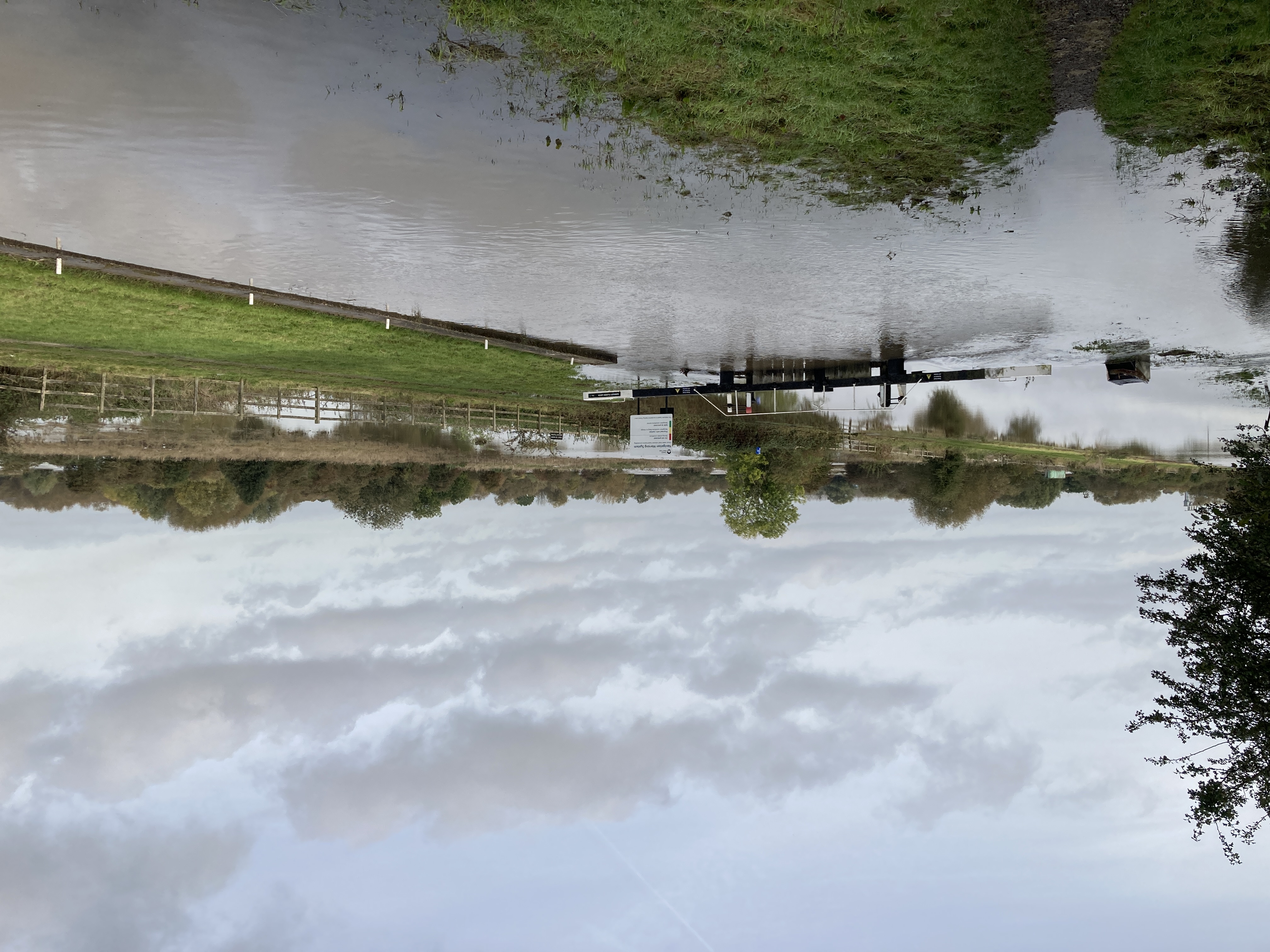 flood lock underwater