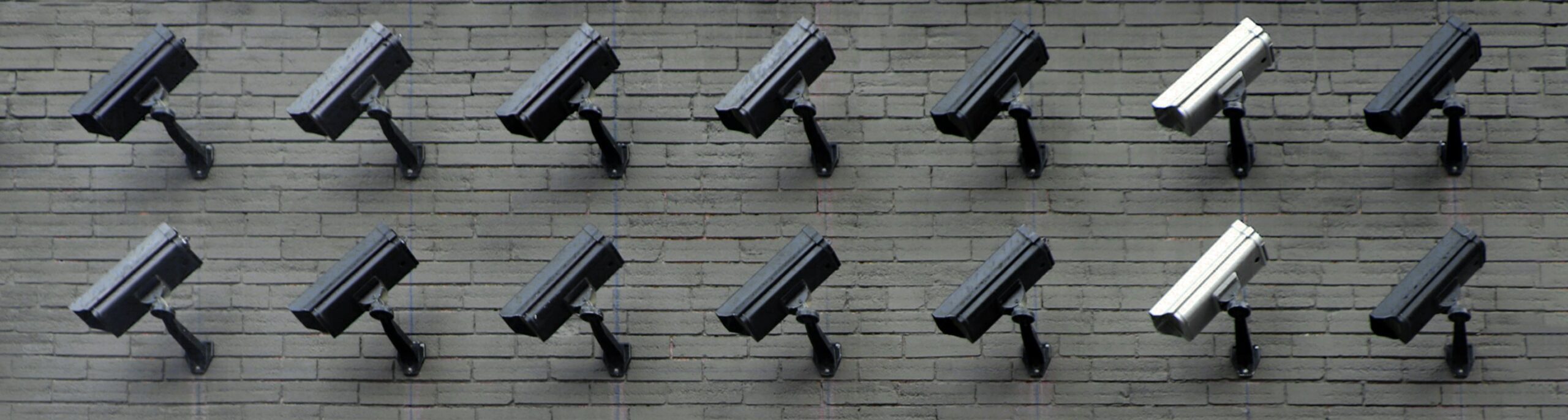 privacy-respecting-apps-services-scaled-e1733231007871.jpg