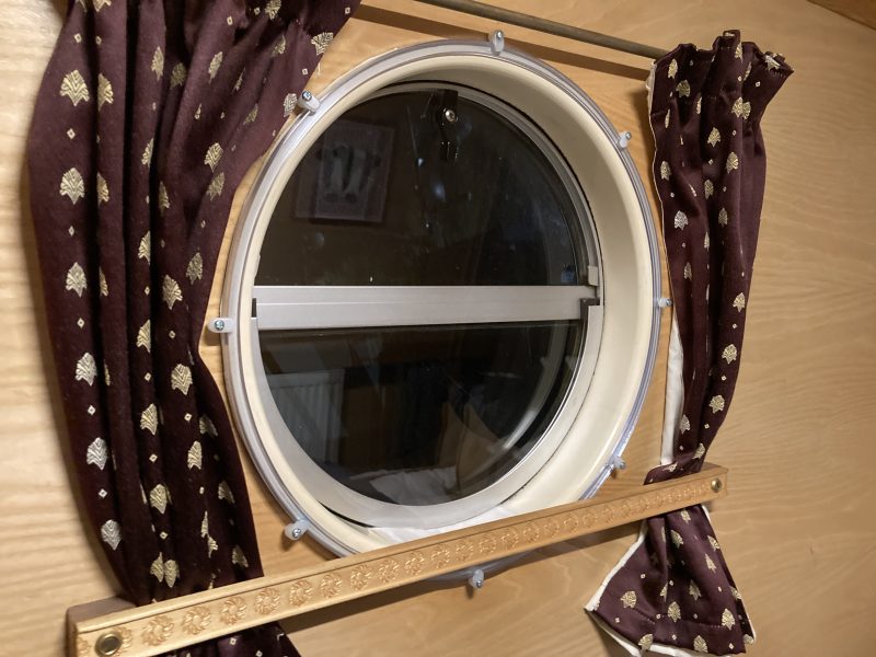 secondary glazing on narrowboat porthole