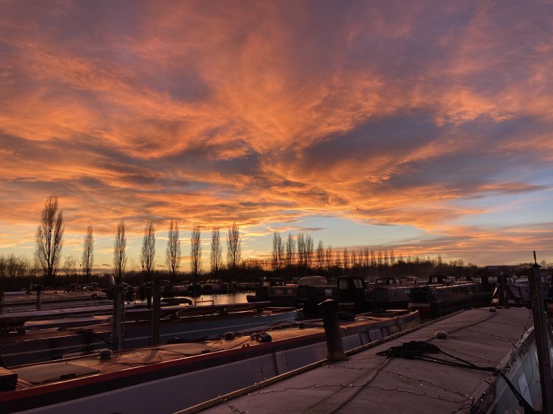 Narrowboat log: December 2023